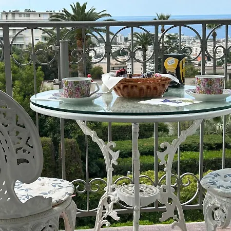 Vue & Balcon Dans Exceptionnelle Belle Epoque La Californie