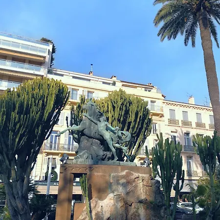 Vue & Balcon Dans Exceptionnelle Belle Epoque La Californie קאן