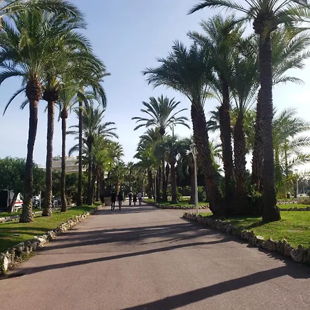 Vue & Balcon Dans Exceptionnelle Belle Epoque La Californie *