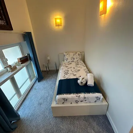 Vue & Balcon Dans Exceptionnelle Belle Epoque La Californie *