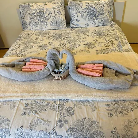 Vue & Balcon Dans Exceptionnelle Belle Epoque La Californie דירה *