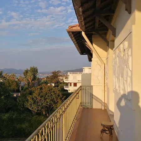 Vue & Balcon Dans Exceptionnelle Belle Epoque La Californie דירה
