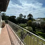 Vue & Balcon Dans Exceptionnelle Belle Epoque La Californie *